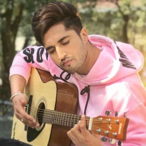 GUITAR SIKHDA Lyrics with Translation - Jassi GIll