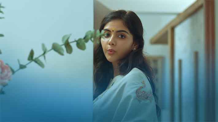 Pottu Thotta Pournami Lyrics Translation — Hridayam Pottu Thotta Pournami Lyrics Translation — Hridayam