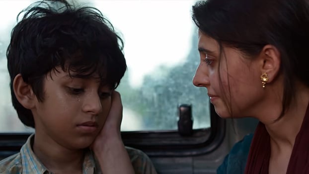 Kaatrodu Pattam Pola Lyrics English Ayothi
