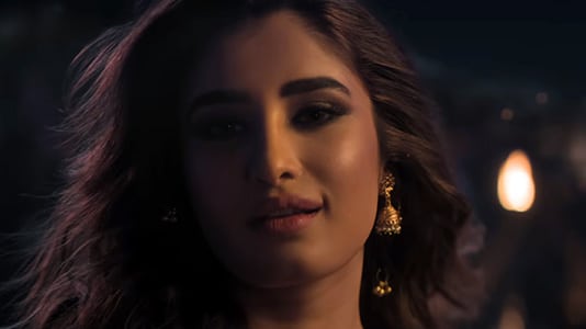 Uyi Amma Lyrics [English Meaning]: Azaad | Madhubanti Bagchi
