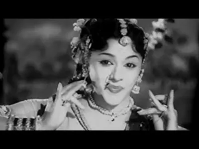 Paavai Unakku Lyrics Translation: Rani Samyuktha | P. Susheela