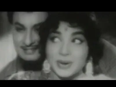 Ennenna Ennenna Lyrics Translation - Mugarasi | P. Susheela | T. M. Soundarajan