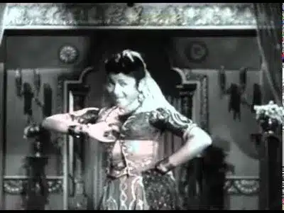 Kuthum Konthalikkum Lyrics Meaning: Puthumai Pithan | Jikki