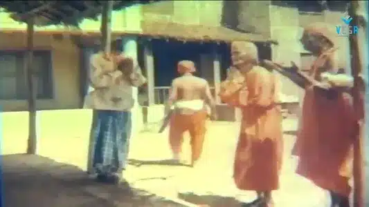 Narayana Endru Lyrics Translation | Subrabatham | P. Susheela | T. M. Soundararajan