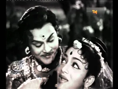 Sangam Muzhangi Lyrics Meaning – Aada Vantha Deivam | P. Susheela | T. R. Mahalingam