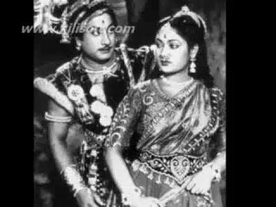 Vennilaa Kudai Pidikka Lyrics Translation – Abalai Anjugam | P. Susheela | T. R. Mahalingam
