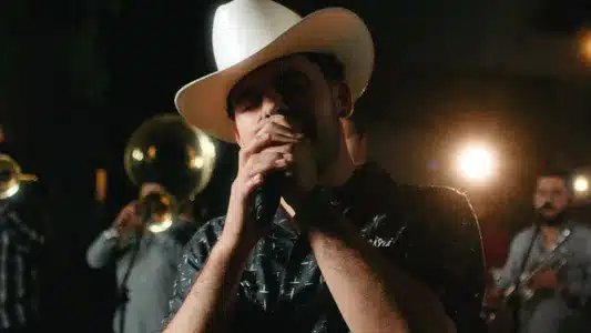 Aliados Del Tiempo (En Vivo) Lyrics English Translation | En Vivo Con Banda Y NorteñO | Edgardo Nuñez