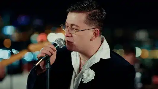 Artık Sen Yoksun Lyrics (English Meaning) | Poizi