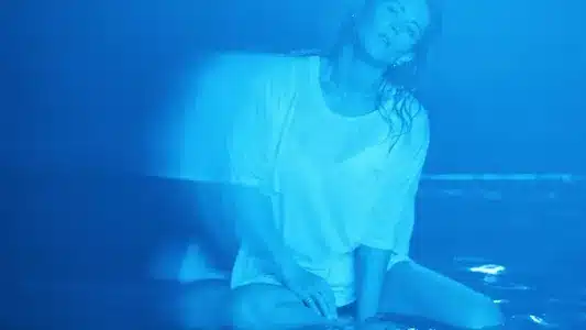 Blåögd Lyrics (with English Meaning): Molly Sandén