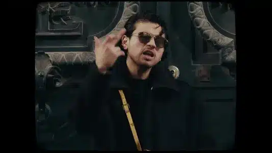 Caperuza Lyrics Translation | 111Xpantia | Fuerza Regida