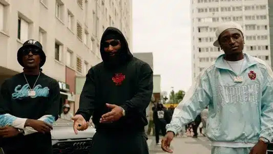 Flying Blue Lyrics Meaning - Capitale Du Crime Radio, Vol. 2 | L2B | La Fouine