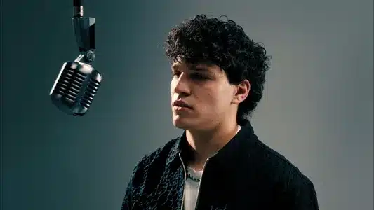 Laguna Lyrics [English Translation] - Nicolo Filippucci