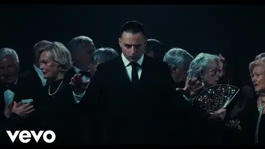 Per Te Lyrics Meaning: Per Soldi E Per Amore | Ernia