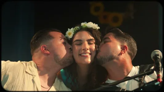 Pobre Ex-Namorado Lyrics English (Translation) - Vizinhos