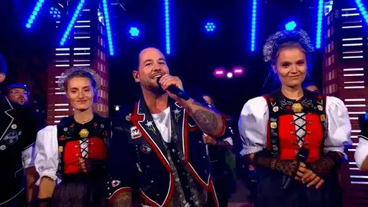 Stärneliechtermeer Lyrics English Meaning | Heubode | Heimweh | Trauffer