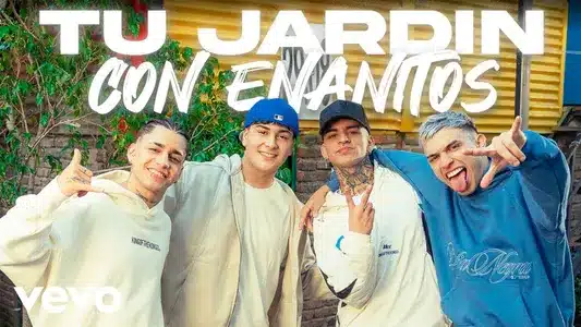 Tu Jardín Con Enanitos Lyrics (English Meaning) - Max Carra | Roze Oficial