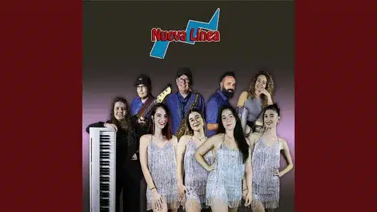 Un Beso Lyrics Translation (in English) – Nueva Línea