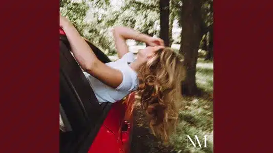 Uus Ikuisuus Lyrics (with English Meaning) - Nelli Matula