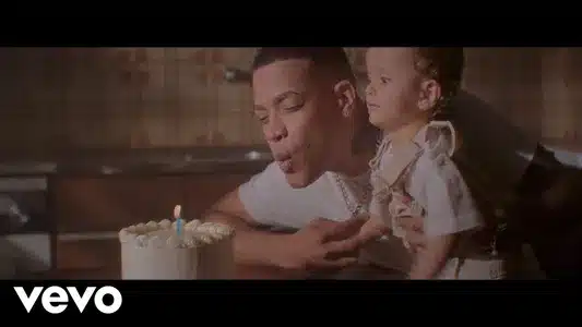 Voar Lyrics {English Translation}: Bluay