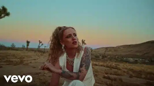 Voiko Enkelitkin Eksyä Lyrics Translation (in English) – Haloo Helsinki!