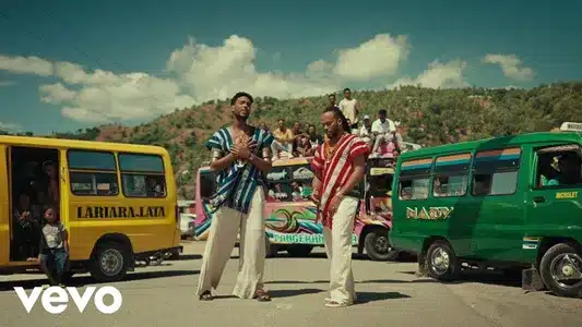 Amar Pela Metade Lyrics Translation - Voyage (Part Iii) | Calema