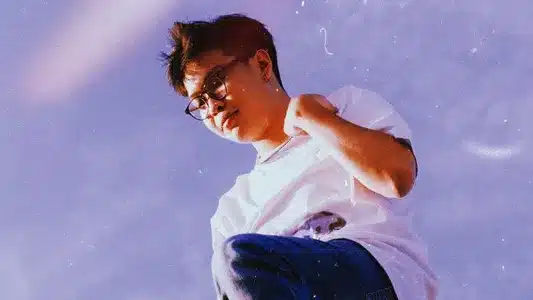 Anh Cũng Đâu Có Muốn Tin? Lyrics Translation (in English) - Dab | Helinn