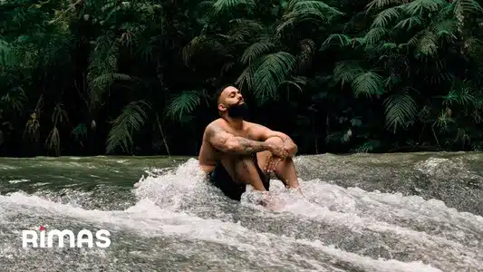 Buenos Días Lyrics English (Translation) - Eladio Carrión