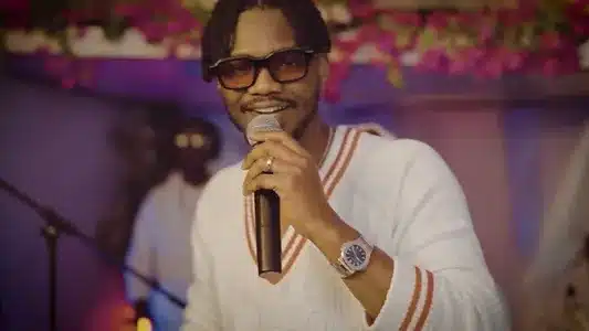 Crazy Love (Live) Lyrics [English Translation] | Akhlou Brick