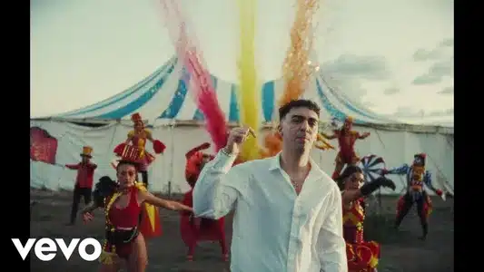 Emigrato Lyrics English (Translation) - Welo