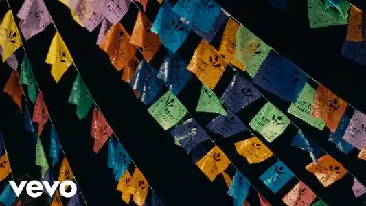 Fantasmas Lyrics English Translation — Dueño Del Cielo | Humbe