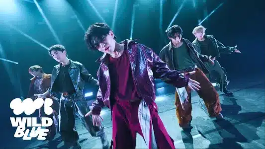 Glitch Lyrics Translation (in English): Wild Blue