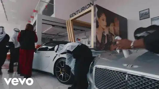 God Is Working Lyrics {English Translation} – Ayo Maff