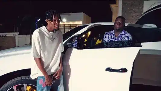 Heat (Feat. Kwesi Amewuga & Abu Trica) [Remix] Lyrics [English Translation] | Skyty Nero