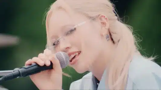 I Hate This Love Song Lyrics Translated to English - Chanmina