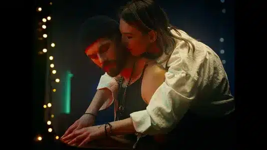 In Felul Meu Lyrics [English Translation] - Mihail