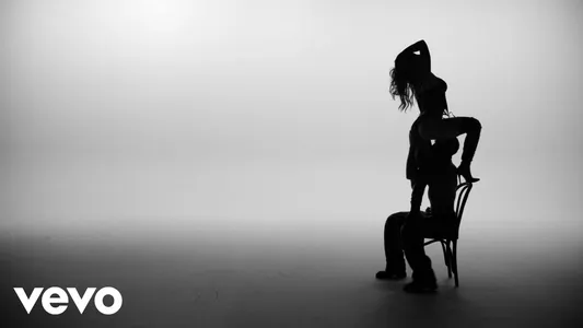 Juicy Lyrics With English Translation: Lenny Tavárez