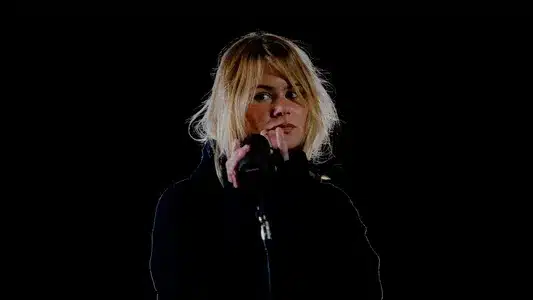 Knuser Hjerter Lyrics English Translation | Nye Tider | Annika