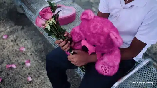 Koko Lyrics Meaning - Por Si Mañana No Estoy | Omar Courtz