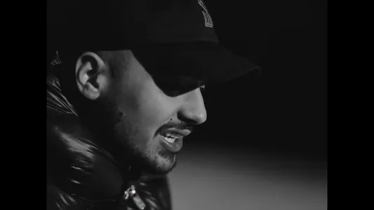 La Familia Lyrics {English Translation} — Chiko