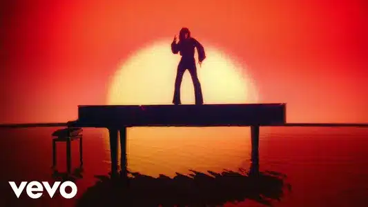 Le Dernier Jour Du Disco Lyrics Meaning: Brûler Le Feu | Juliette Armanet