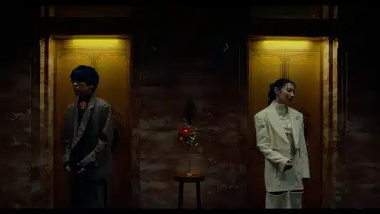 Mirror Lyrics {English Translation} - Leo Ieiri