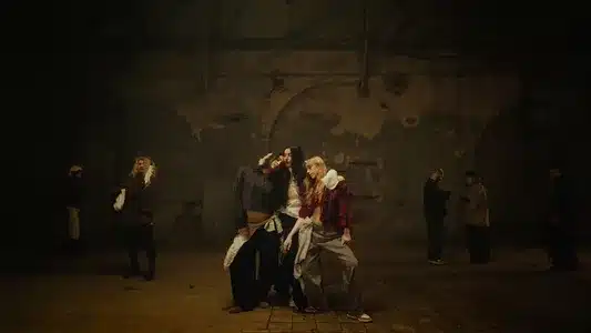 Noaptea Lyrics {English Translation} — Emaa