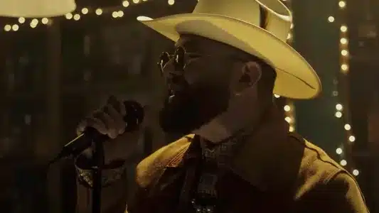 Primera Cita Lyrics Translation - Colmillo De Leche | Carín León