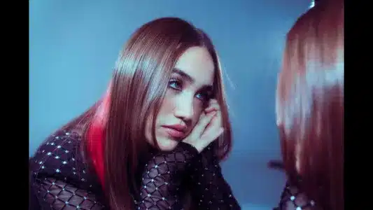 Te Prometo (El Fin De Una Era) Lyrics [English Meaning] | Ela Taubert