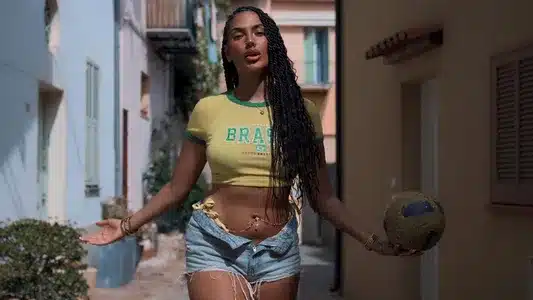 Vini Jr Lyrics [English Translation]: Shalyna