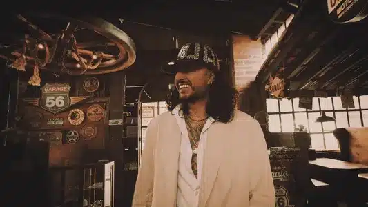 Akasa Lyrics {English Translation} – Miky La Sensa