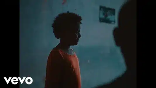 Algo Bueno Lyrics Meaning — Borondo | Beéle