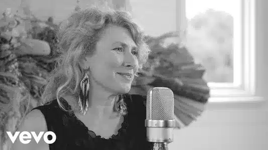 Amber Lyrics English (Translation) | Kenny