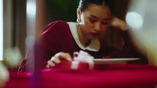 Berkaca-Kaca Lyrics [English Translation] – Vanessa Zee