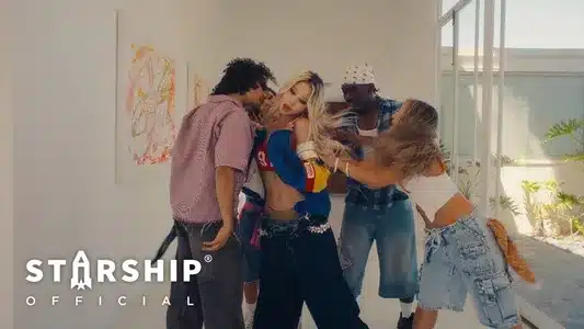 Body Lyrics With English Meaning – Dayoung